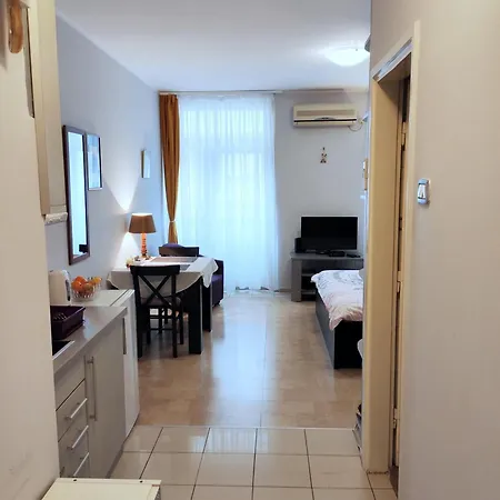 Center Lovely * 베오그라드