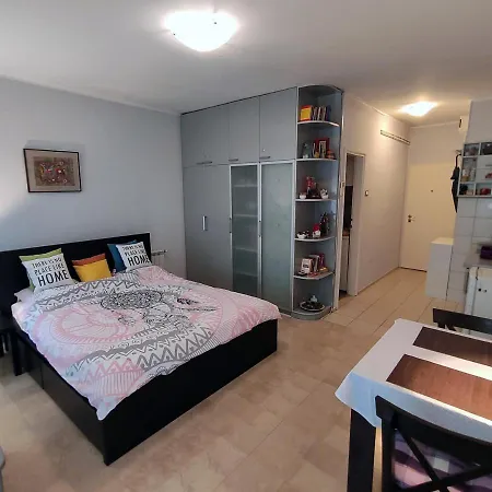 Center Lovely Belgrado