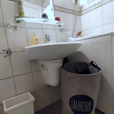 Center Lovely Apartman *